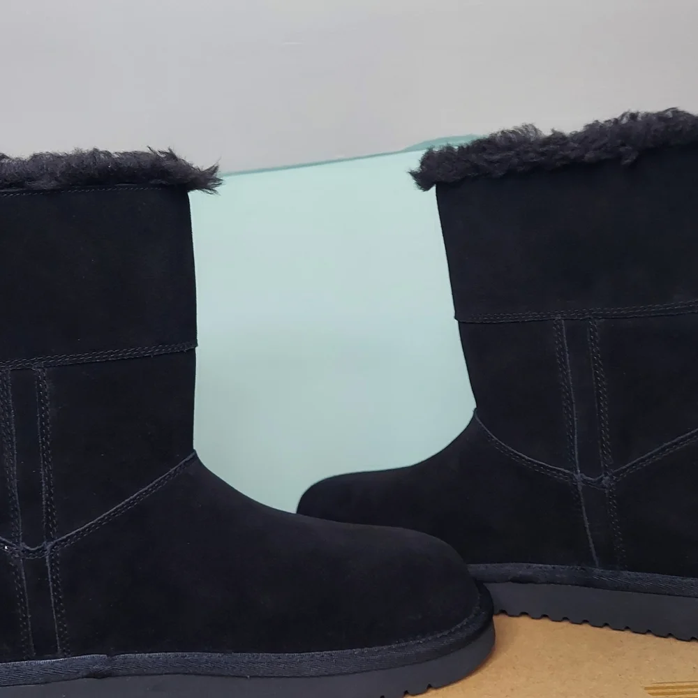Koolaburra By UGG Aribel Short Black Women's Boots Size 8 & 11 NWT